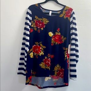 LuLaRoe Lynnae Top